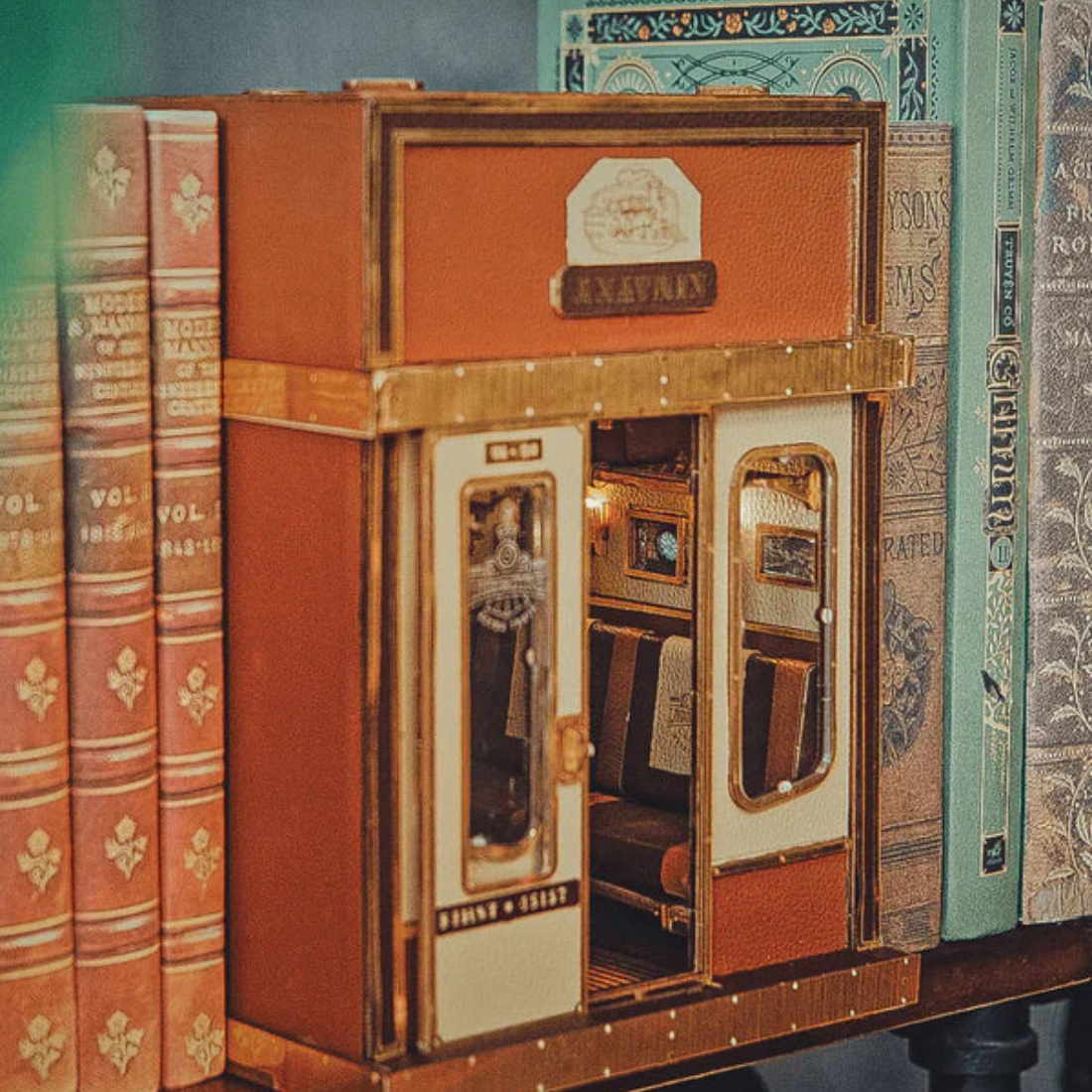 1940s Train Cabin Book Nook Kit (Motion Scene)